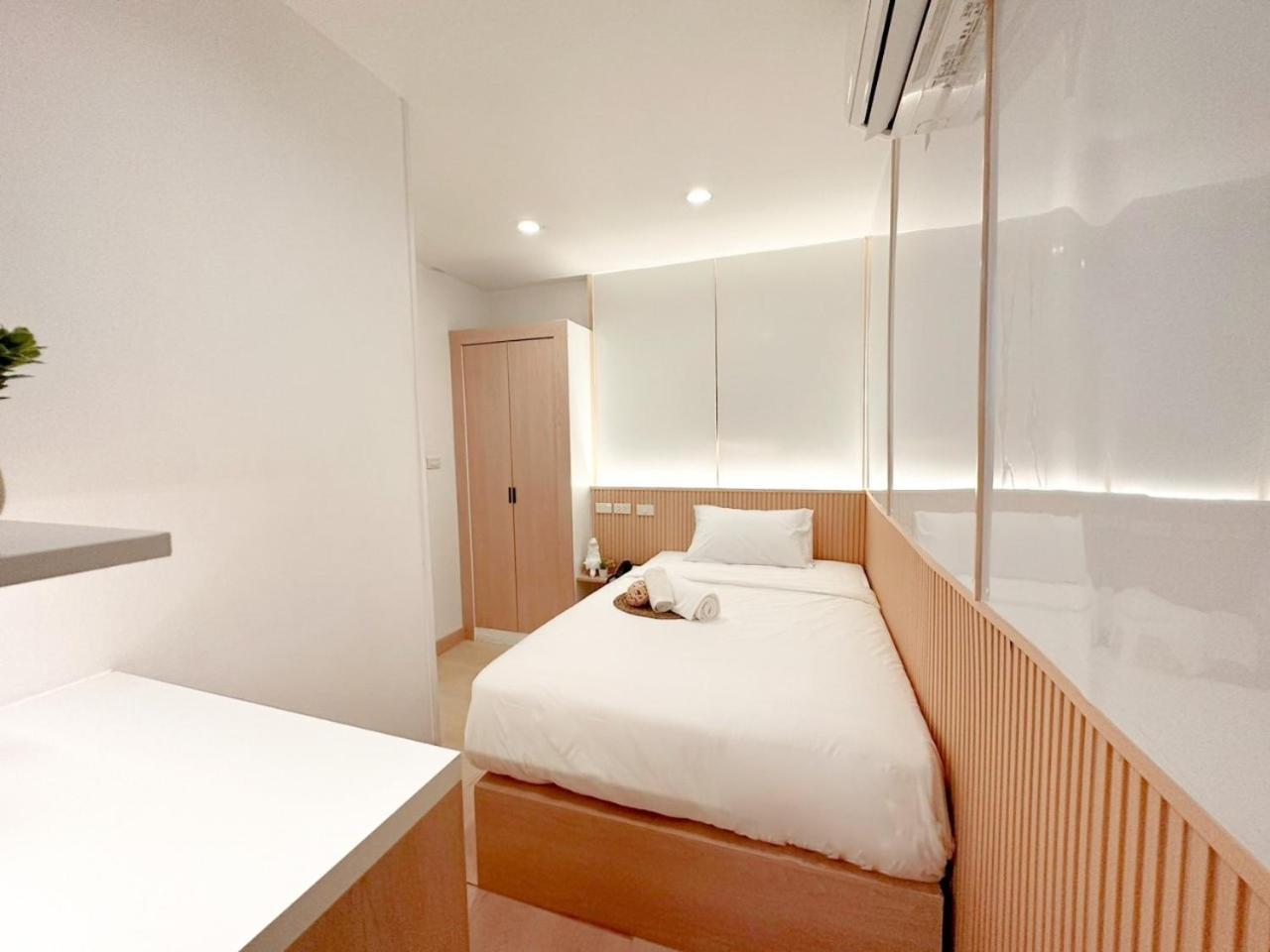 Thrive Hotel バンコク都 エクステリア 写真
